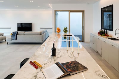 Luxury Villa Photo #17