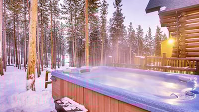 Private hot tub