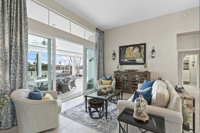 Luxury Villa Photo #11