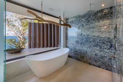Luxury Villa Photo #34