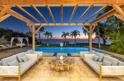 Luxury Villa Photo #8