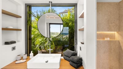 Luxury Villa Photo #73
