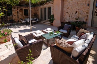 Luxury Villa Photo #7