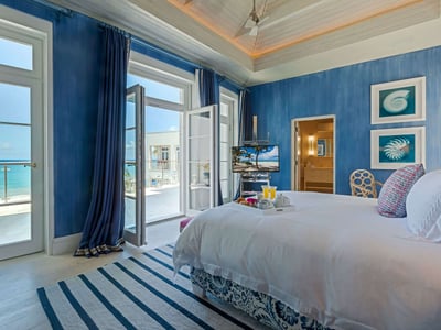 Luxury Villa Photo #19