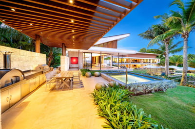 Luxury Villa Photo #15