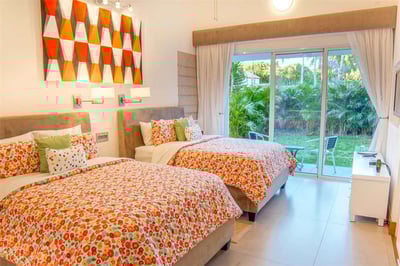 Luxury Villa Photo #10
