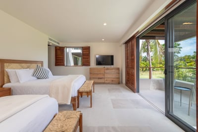 Luxury Villa Photo #44