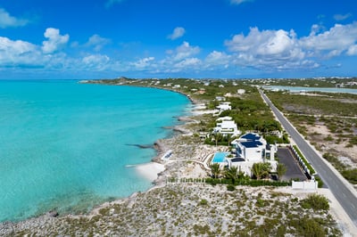 Luxury Villa Photo #3