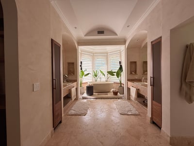 Luxury Villa Photo #59