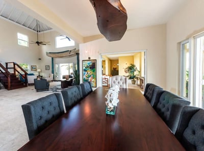 Luxury Villa Photo #17