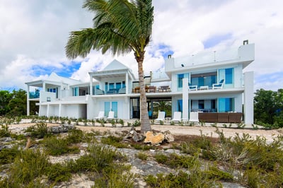 Luxury Villa Photo #5