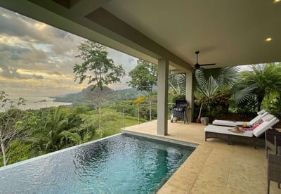 Luxury Villa Photo #7