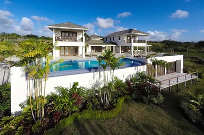Luxury Villa Photo #2