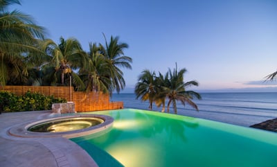 Luxury Villa Photo #7