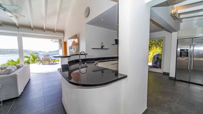 Luxury Villa Photo #23