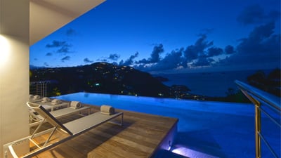 Luxury Villa Photo #9