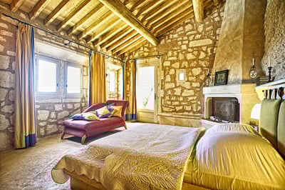 Luxury Villa Photo #17