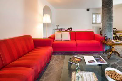Luxury Villa Photo #16