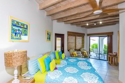 Luxury Villa Photo #14