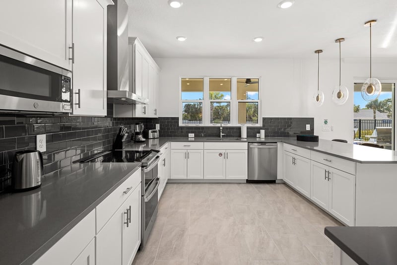 High Roller at Harbor Island Beach Club