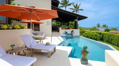 Luxury Villa Photo #2