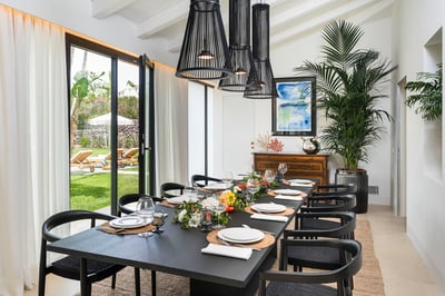 Luxury Villa Photo #27