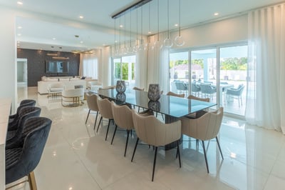 Luxury Villa Photo #26