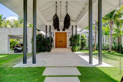 Luxury Villa Photo #19