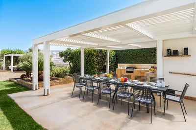 Luxury Villa Photo #15