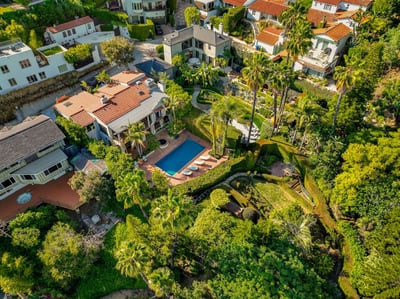 Luxury Villa Photo #2