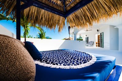 Luxury Villa Photo #6