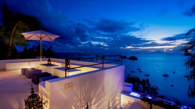 Luxury Villa Photo #11