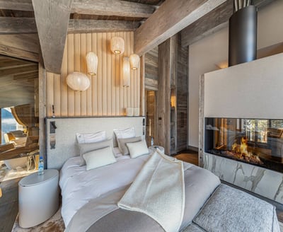 Luxury Villa Photo #32