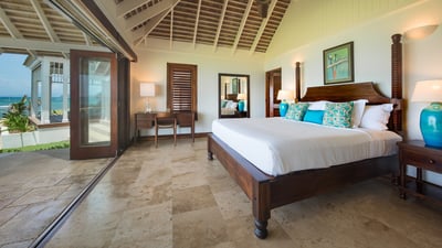 Luxury Villa Photo #14