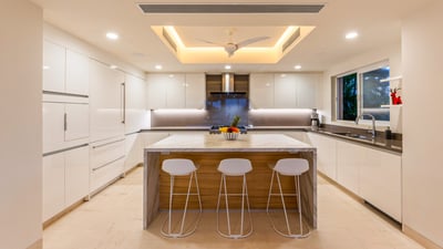 Luxury Villa Photo #11
