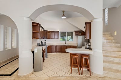 Luxury Villa Photo #19