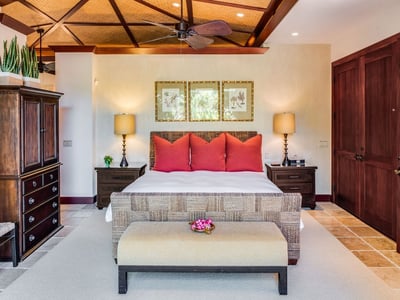 Luxury Villa Photo #22