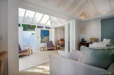 Luxury Villa Photo #8