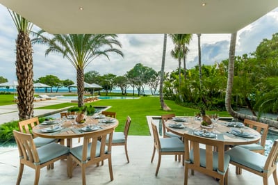 Luxury Villa Photo #6