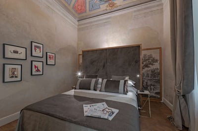 Luxury Villa Photo #12