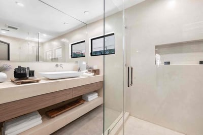 Luxury Villa Photo #50