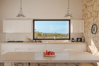 Luxury Villa Photo #26
