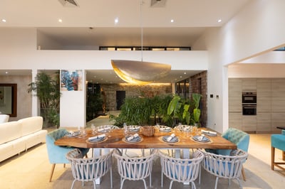 Luxury Villa Photo #15