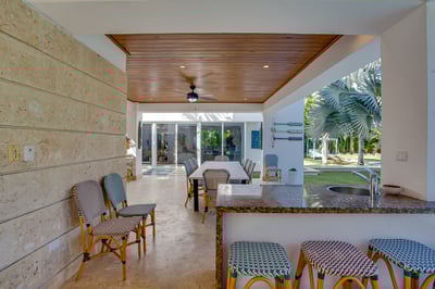 Luxury Villa Photo #24