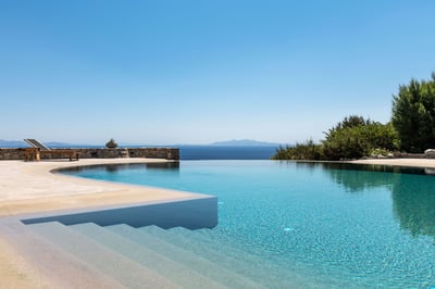 Luxury Villa Photo #8