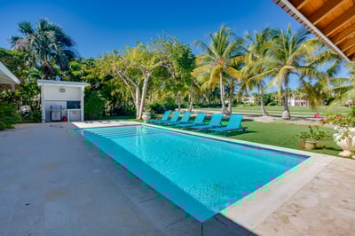 Luxury Villa Photo #11