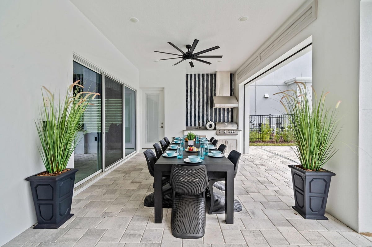 Adventure Galaxy Lodge