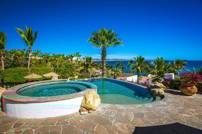 Luxury Villa Photo #6
