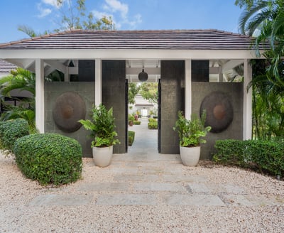 Luxury Villa Photo #39