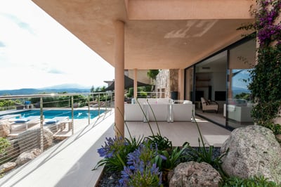 Luxury Villa Photo #6